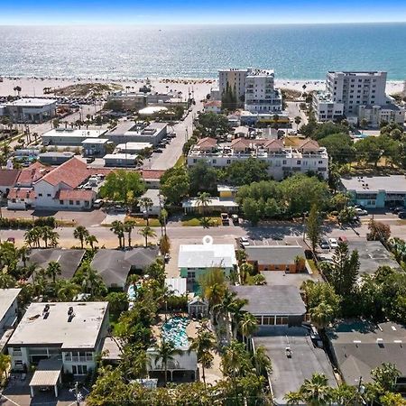 7 Bedroom 5 Bath Home With Cottage On Clearwater Beach! 外观 照片