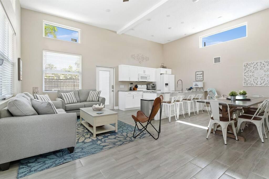 7 Bedroom 5 Bath Home With Cottage On Clearwater Beach! 外观 照片