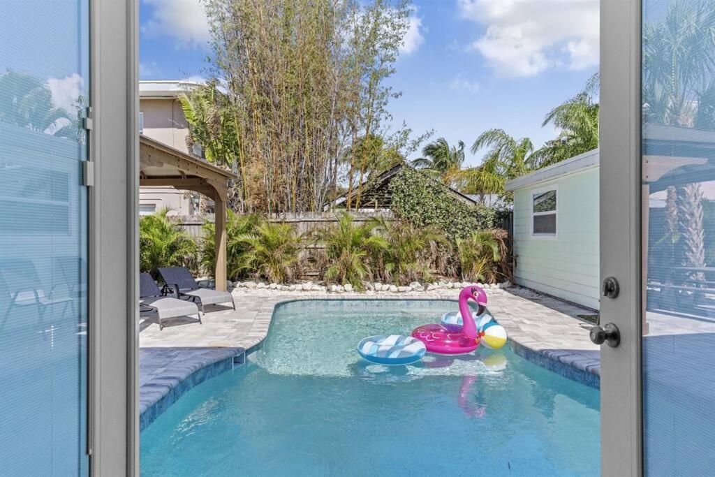 7 Bedroom 5 Bath Home With Cottage On Clearwater Beach! 外观 照片