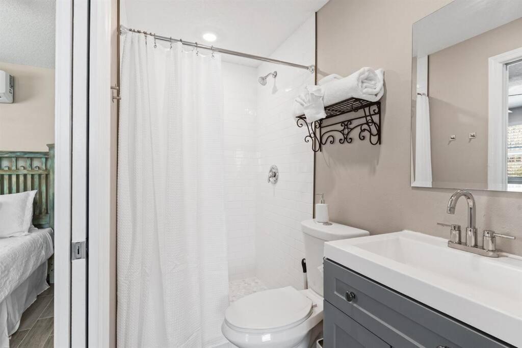 7 Bedroom 5 Bath Home With Cottage On Clearwater Beach! 外观 照片