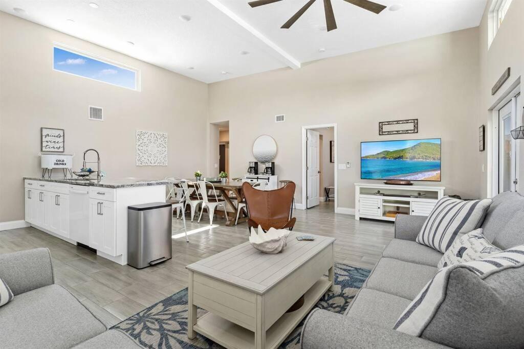 7 Bedroom 5 Bath Home With Cottage On Clearwater Beach! 外观 照片